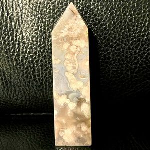 Creamy blue flower agate